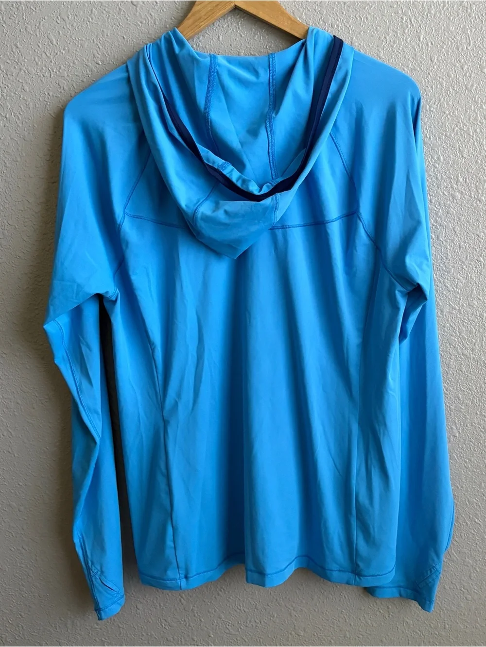 Title Nine Blue Sunbuster UPF 50 Long Sleeve Zip Up Lightweight Hooded Jacket